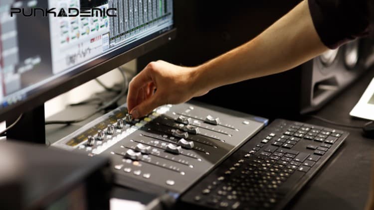 Studio Techniques: How To Build A Home Studio
