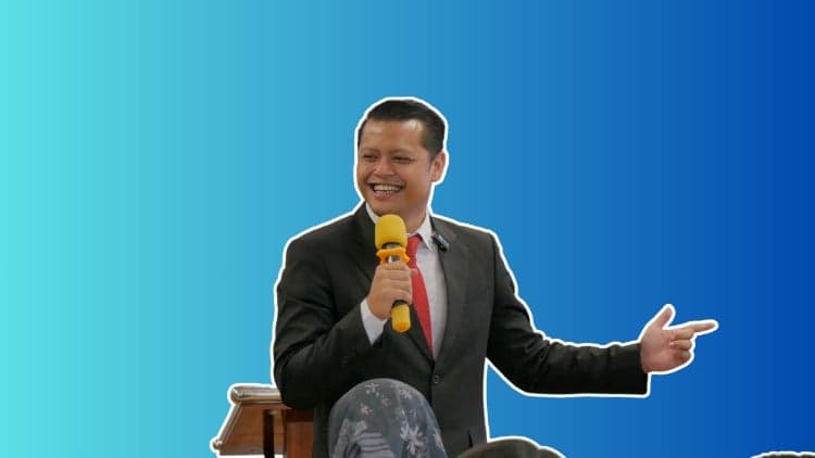 English Communication at Workplace for Non Native Speakers