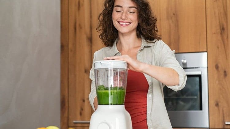 Certificate in Foundations of Holistic Nutrition