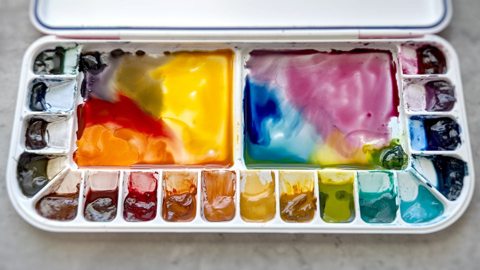 Create Your Perfect Watercolor Palette