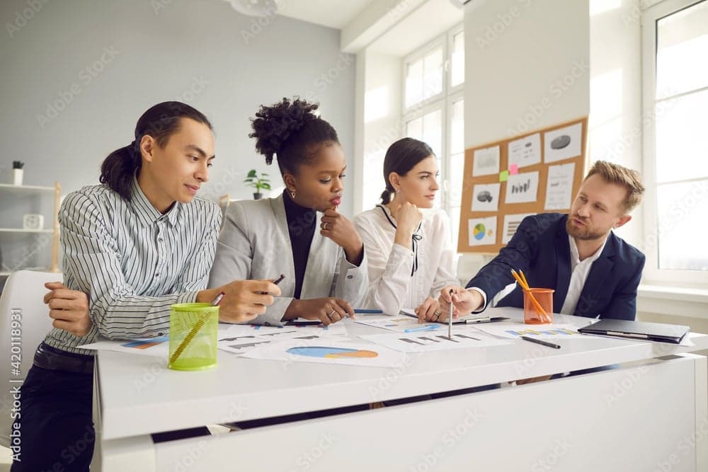 Data Analytics and Visualization with Excel and R